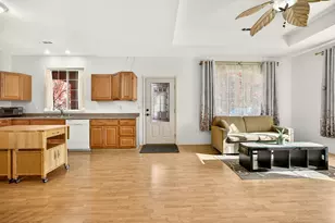 4604 Cloudcrest Dr, Medford, OR 97504 - Photo 6