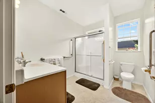 4604 Cloudcrest Dr, Medford, OR 97504 - Photo 10