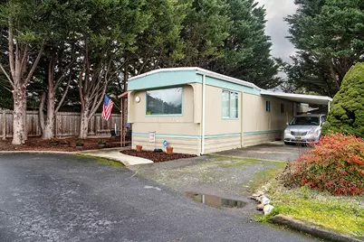 127 Brentwood Drive, Grants Pass, OR 97526 - Photo 2