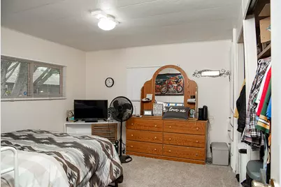 127 Brentwood Drive, Grants Pass, OR 97526 - Photo 8