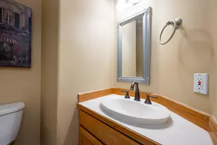 530 NE Majesty Ln, Bend, OR 97701 - Photo 12