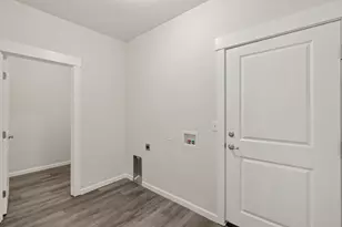 199 Mellecker Way, Medford, OR 97501 - Photo 24