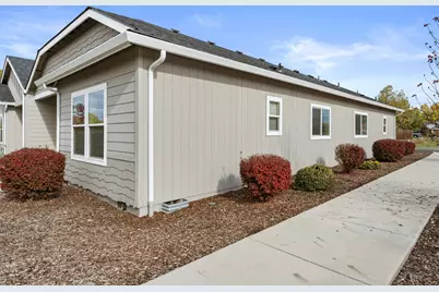 199 Mellecker Way, Medford, OR 97501 - Photo 6
