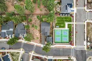 110 W Heising Dr, Sisters, OR 97759 - Photo 4