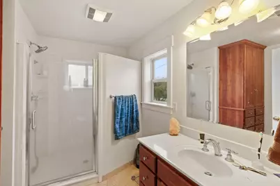 301 N Church Street, Phoenix, OR 97535 - Photo 20