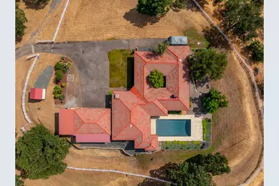 6048 Tolo Road, Central Point, OR 97502 - Photo 6