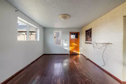 385 SE B Street, Madras, OR 97741 - Photo 4