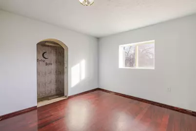 385 SE B Street, Madras, OR 97741 - Photo 12