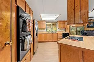 400 Holmstead Rd, Williams, OR 97544 - Photo 10