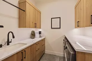 1178 NW Singleton Pl, Bend, OR 97703 - Photo 32