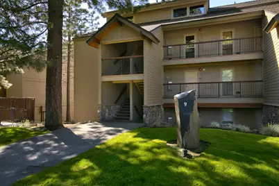 18575 SW Century Drive # 921, Bend, OR 97702 - Photo 2