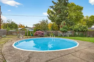 541 Barry Cir, Medford, OR 97501 - Photo 26