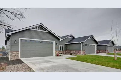 179 Skyhawk Drive, Eagle Point, OR 97524 - Photo 1