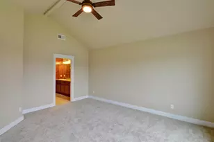 179 Skyhawk Dr, Eagle Point, OR 97524 - Photo 4