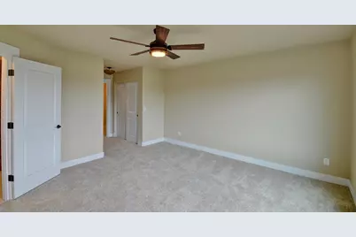 179 Skyhawk Drive, Eagle Point, OR 97524 - Photo 6