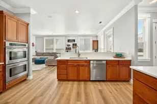 4742 Hathaway Dr, Medford, OR 97504 - Photo 10