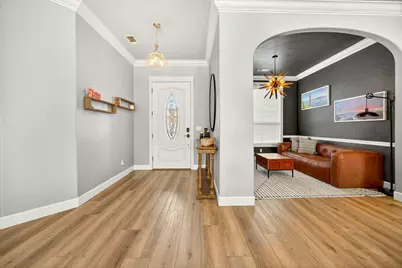 4742 Hathaway Drive, Medford, OR 97504 - Photo 2