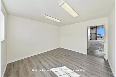 5598 Table Rock Road #109, Medford, OR 97502 - Photo 2