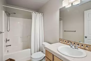 2876 NE Forum Dr, Bend, OR 97701 - Photo 18