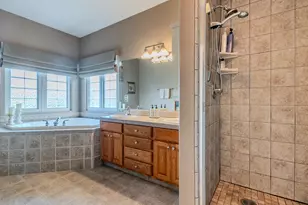 398 Robert Trent Jones Blvd, Eagle Point, OR 97524 - Photo 24