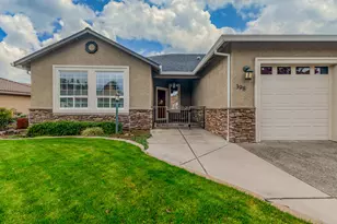 398 Robert Trent Jones Blvd, Eagle Point, OR 97524 - Photo 10