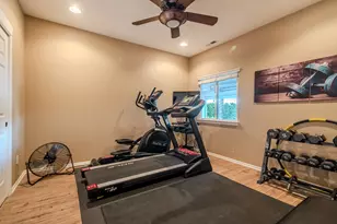 398 Robert Trent Jones Blvd, Eagle Point, OR 97524 - Photo 28