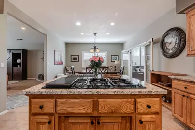 398 Robert Trent Jones Boulevard, Eagle Point, OR 97524 - Photo 18