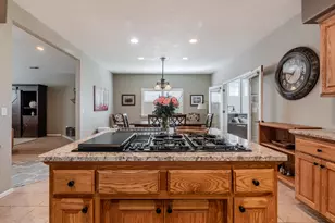 398 Robert Trent Jones Blvd, Eagle Point, OR 97524 - Photo 18