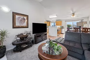 946 NW Negus Ln, Redmond, OR 97756 - Photo 8