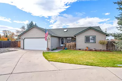 946 NW Negus Lane, Redmond, OR 97756 - Photo 2