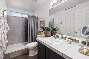 946 NW Negus Ln, Redmond, OR 97756 - Photo 24