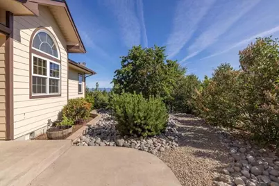 2961 Mark Court, Chiloquin, OR 97624 - Photo 4