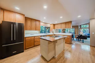 70179 Atherium, Black Butte Ranch, OR 97759 - Photo 14