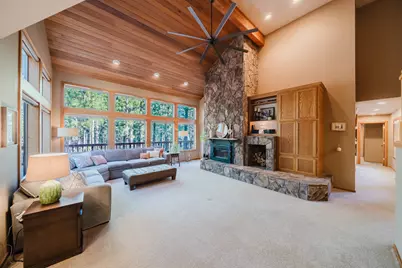 70179 Atherium, Black Butte Ranch, OR 97759 - Photo 4