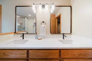 70179 Atherium, Black Butte Ranch, OR 97759 - Photo 32