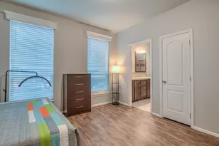 61040 S Queens Dr, Bend, OR 97702 - Photo 20