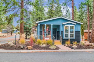 61040 S Queens Dr, Bend, OR 97702 - Photo 2