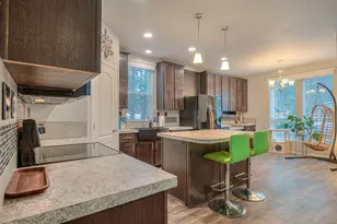 61040 S Queens Dr, Bend, OR 97702 - Photo 10