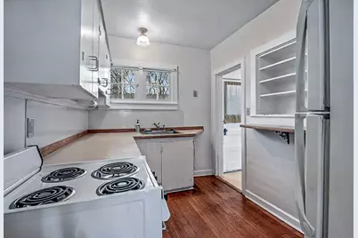 254 NW Congress Street, Bend, OR 97703 - Photo 8
