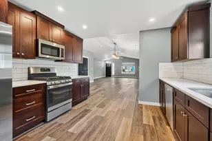 728 NE Brookstone Dr, Prineville, OR 97754 - Photo 8