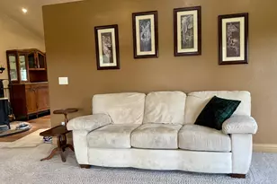 218 Long Branch Rd, Eagle Point, OR 97524 - Photo 10