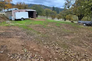 1652 China Gulch Rd, Jacksonville, OR 97530 - Photo 24