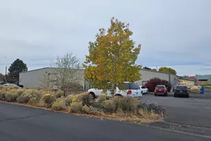 1001 SW 1st St, Redmond, OR 97756 - Photo 8