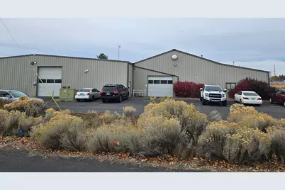 1001 SW 1st Street, Redmond, OR 97756 - Photo 2