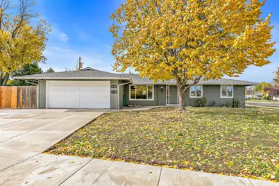 1724 Whitman Avenue, Medford, OR 97501 - Photo 1