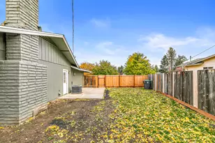 1724 Whitman Ave, Medford, OR 97501 - Photo 30