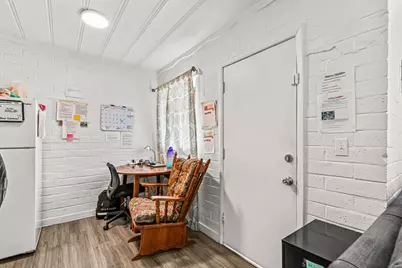 1048 W 13th Street, Medford, OR 97501 - Photo 6