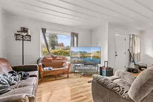 1048 W 13th St, Medford, OR 97501 - Photo 14