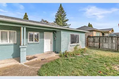 1048 W 13th Street, Medford, OR 97501 - Photo 12