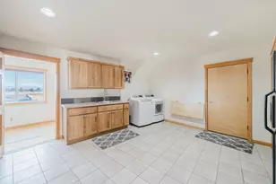 24605 Dodds Rd, Bend, OR 97701 - Photo 40